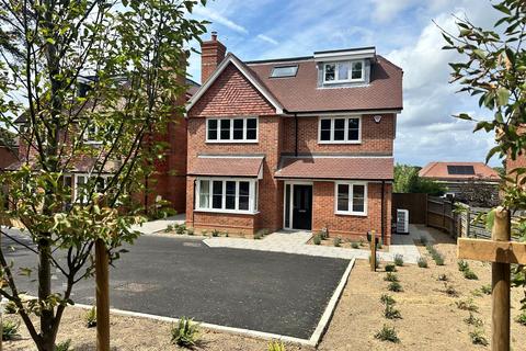 5 bedroom detached house for sale, LEATHERHEAD ROAD, GREAT BOOKHAM, KT23