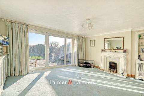 3 bedroom bungalow for sale, Galleywood Road, Chelmsford CM2