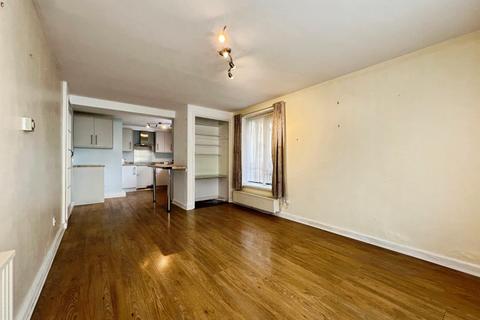 2 bedroom flat for sale, Sandgate Road, Folkestone