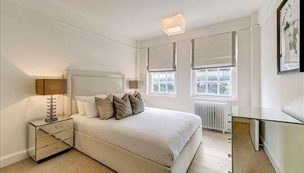 Apartment in London, Chelsea - View 3