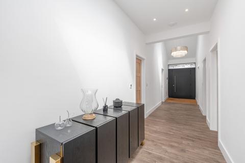 Casa Azul, Chapel Fields Haye Lane, Mappleborough Green, Studley, B80 7BU