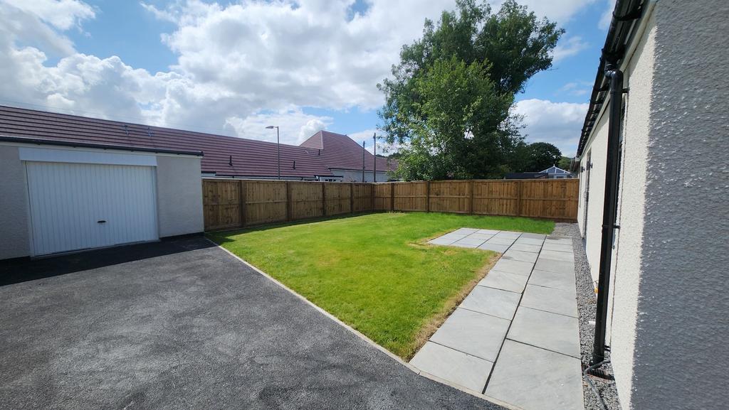 Newhouse Avenue   Rear Garden   Garage