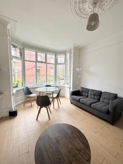 5 bedroom house to rent, 6 Claremont Avenue, LS3 1AT