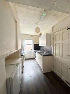 5 bedroom house to rent, 6 Claremont Avenue, LS3 1AT