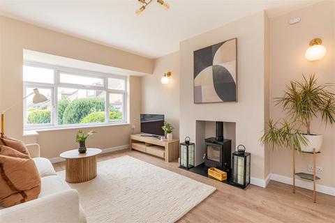 15 Acre Grove, Much Hoole, Preston, PR4 4QD