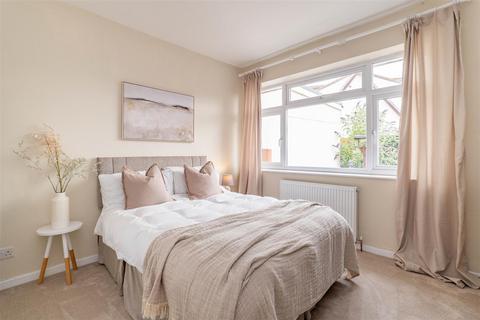15 Acre Grove, Much Hoole, Preston, PR4 4QD