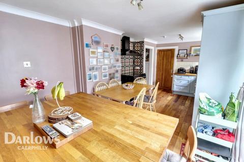 undefined, Brynglas, Caerphilly