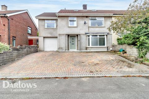 undefined, Brynglas, Caerphilly