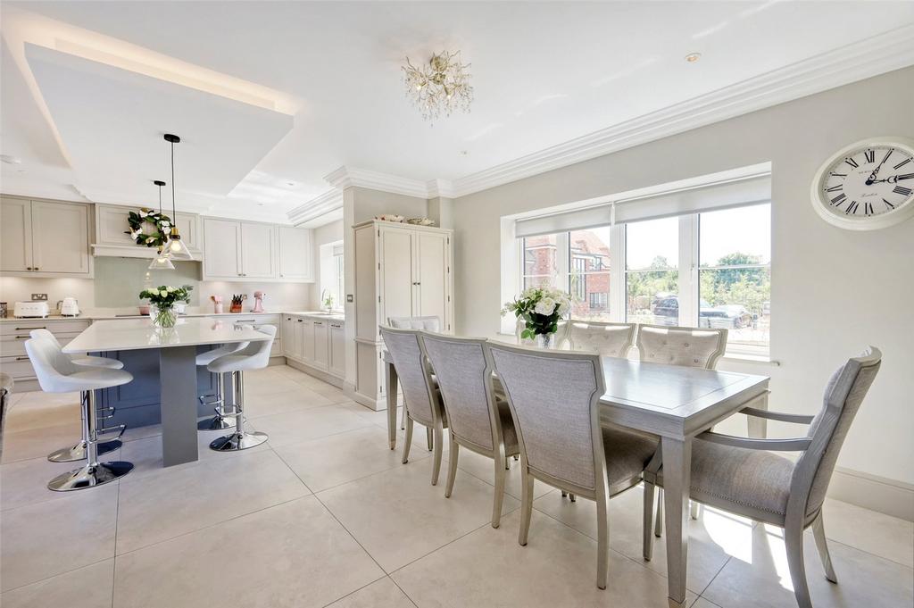 Kitchen/Dining