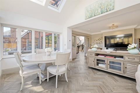 5 bedroom detached house for sale, Brambles Close, Felsted, Dunmow, Essex, CM6