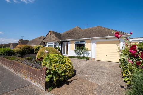 2 bedroom bungalow for sale, Manor Drive, Birchington, CT7