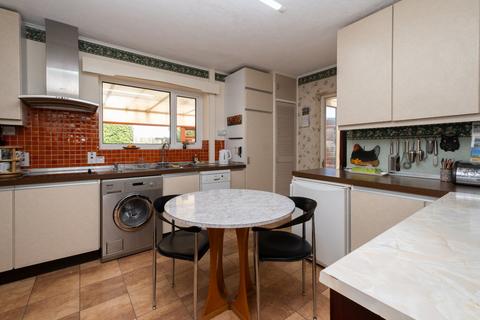 2 bedroom bungalow for sale, Manor Drive, Birchington, CT7