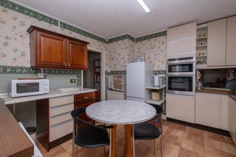 2 bedroom bungalow for sale, Manor Drive, Birchington, CT7