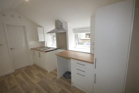 1 bedroom detached bungalow to rent, Wall Road, Wall