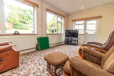 2 bedroom detached bungalow for sale, Anstey Lane, Leicester, LE4