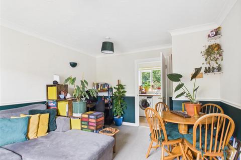 1 Ash Way, Colchester, CO3 9FN