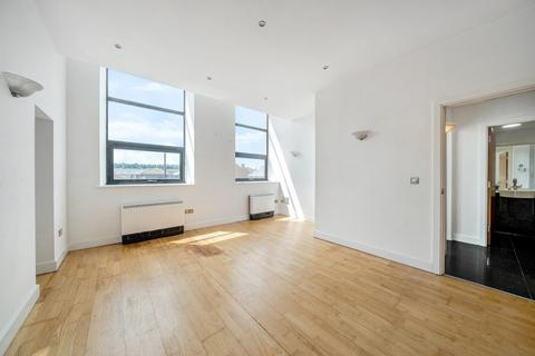 1 bedroom flat to rent, Cavendish Court, Drighlington, Bradford, West Yorkshire, BD11