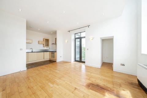 1 bedroom flat to rent, Cavendish Court, Drighlington, Bradford, West Yorkshire, BD11