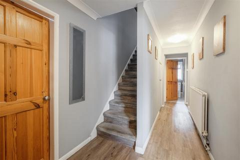 5 bedroom detached house for sale, Longroyde Close, Brighouse