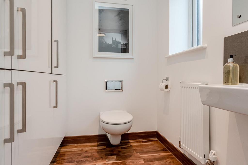 Cloakroom Tailored Stays Flamsteed Close Cambridge