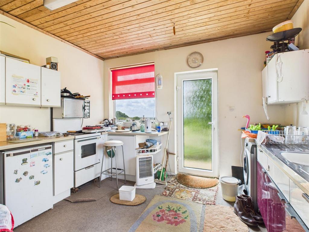 CAM05474 G0-PR0012-STILL014.jpg