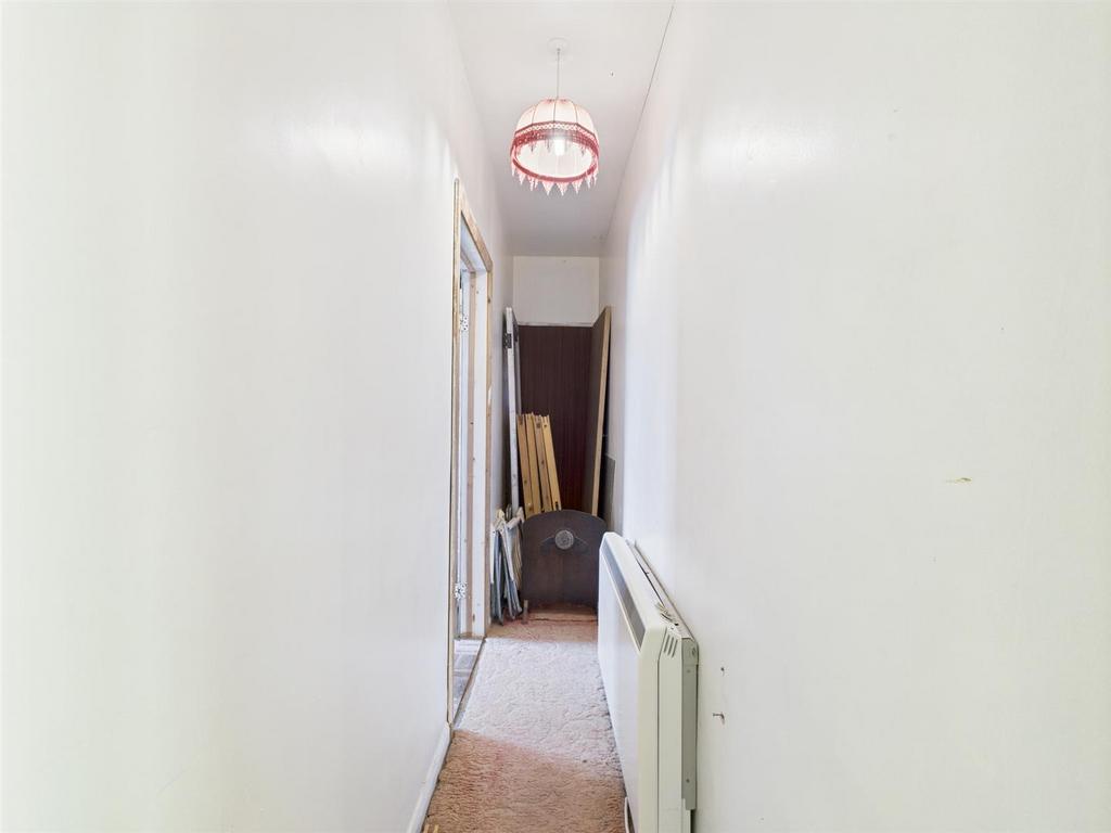 CAM05474 G0-PR0012-STILL008.jpg