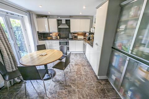 undefined, Thrush Close, Corby NN18