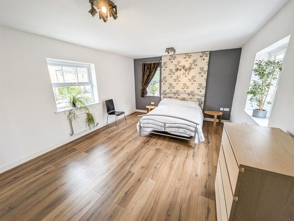 PXL 20250717 144457427.RAW-01.COVER.jpg