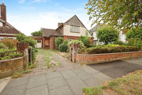 4 bedroom detached house for sale, The Broadway, Southend-on-sea, SS1
