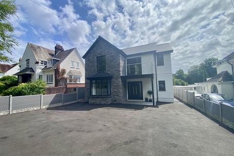 4 bedroom detached house to rent, Clydach Road, Ynystawe, Swansea, City And County of Swansea.