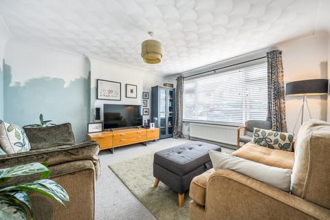 2 bedroom maisonette for sale, Commercial Street, Hampshire SO18