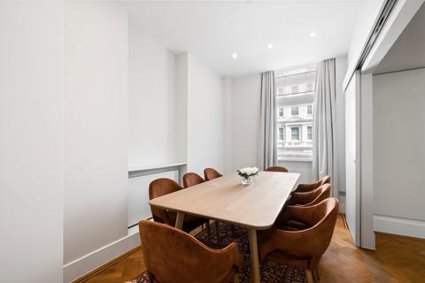 4 bedroom flat for sale, Queens Gate, South Kensington, London