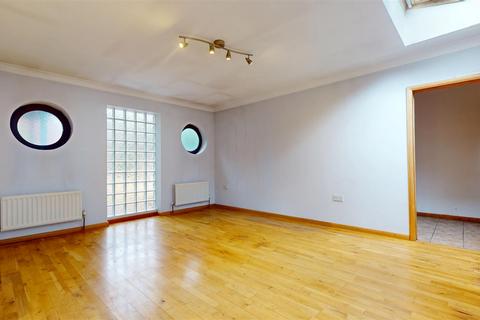4 bedroom detached house for sale, Newport Road, Woolstone, Milton Keynes