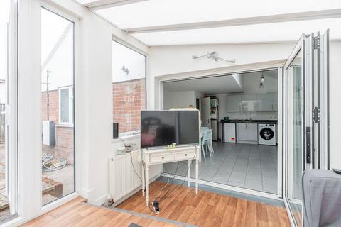 6 bedroom detached bungalow for sale, Earlham Green Lane, Norwich