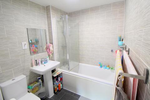 1 bedroom apartment for sale, Kenyon Way, Langley