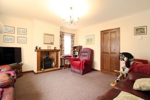 2 bedroom bungalow for sale, New Templegate, West Yorkshire LS15
