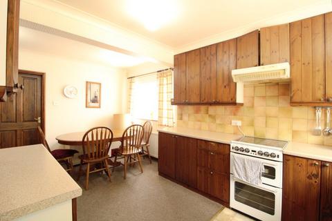 2 bedroom bungalow for sale, New Templegate, West Yorkshire LS15