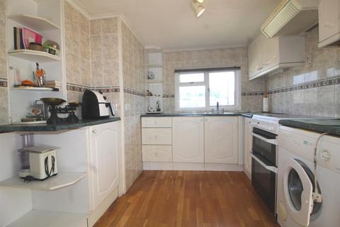 2 bedroom mobile home for sale, Barnet Road, Barnet EN5