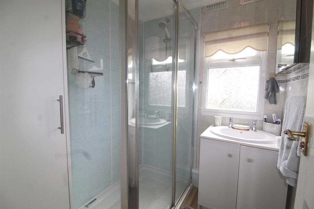 Shower Room edit.jpg