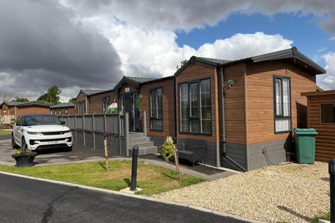undefined, Oakwood Retreat York