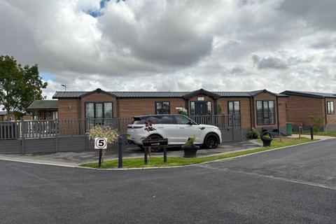 undefined, Oakwood Retreat York