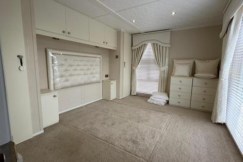 undefined, Oakwood Retreat York