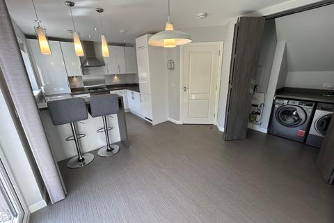 3 bedroom semi-detached house to rent, Denview Wynd, Kingswells, Aberdeen, AB15