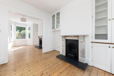 3 bedroom end of terrace house for sale, Cambria Road, , London, SE5 9AE