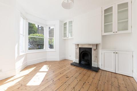 3 bedroom end of terrace house for sale, Cambria Road, , London, SE5 9AE