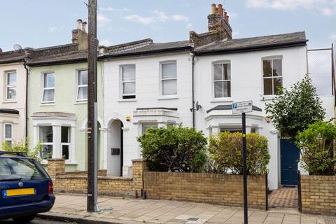 3 bedroom end of terrace house for sale, Cambria Road, , London, SE5 9AE