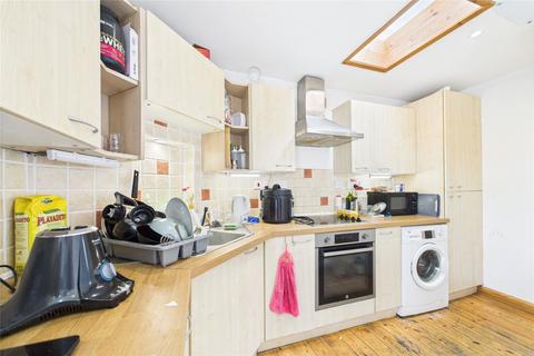 2 bedroom maisonette to rent, Oxford Road, Windsor, Berkshire, SL4