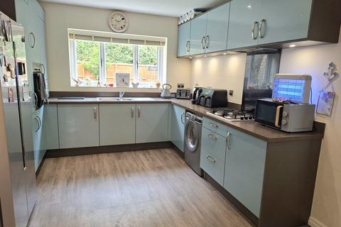 5 bedroom detached house for sale, Samuel Fox Avenue, Deepcar, S36