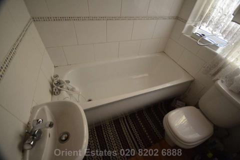 2 bedroom flat to rent, Church Road, Hendon