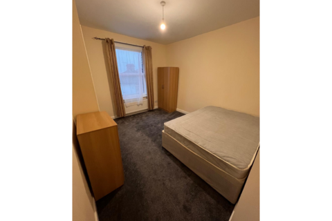 2 bedroom flat for sale, High Street, London NW10